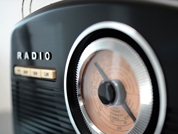 Radio vintage shot_crop